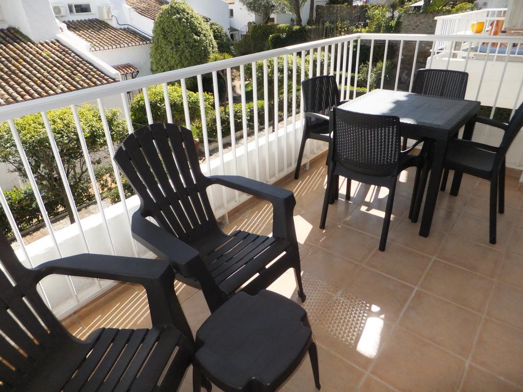Apartamento Bahia Dorada エステポナ エクステリア 写真